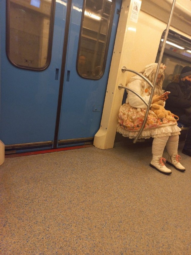 Модники из российского метрополитена