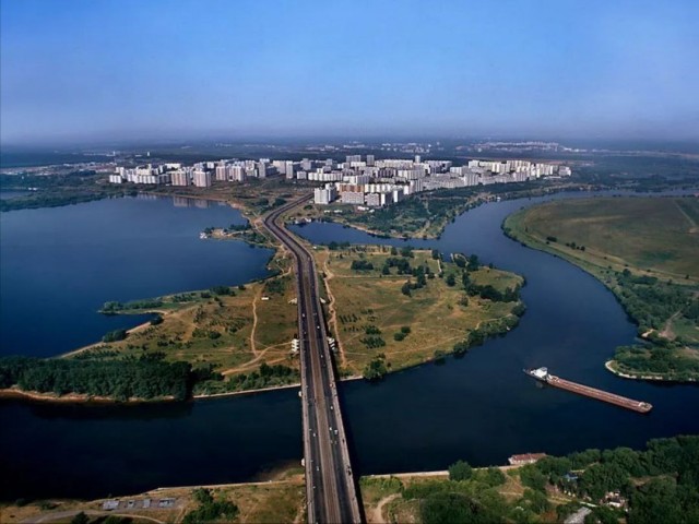 Москва и москвичи. Двадцатый век. 02.09.25