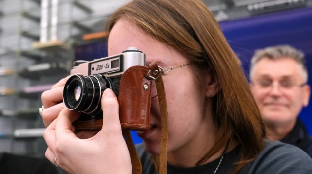 Фотоаппараты и виниловые проигрыватели стали самой популярной винтажной техникой