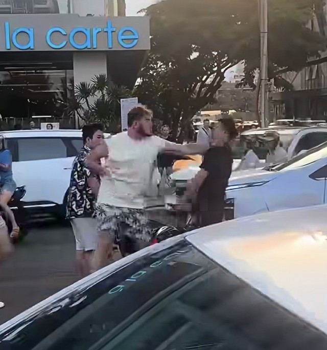 "You don't see, бл*дь, road, сука!?"