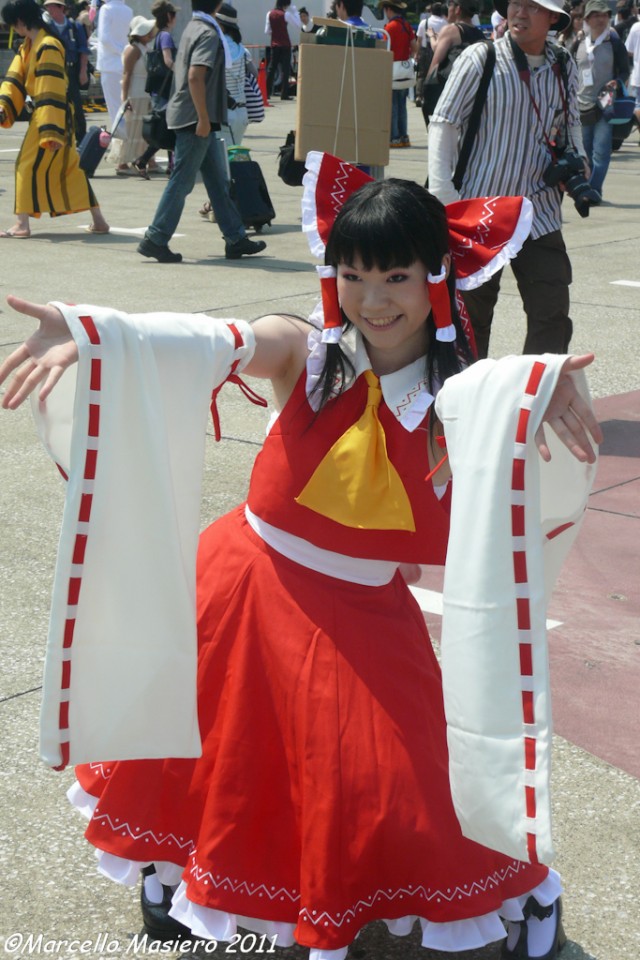 Девчонки с 80 Comiket'a ! (ну и немного парней)