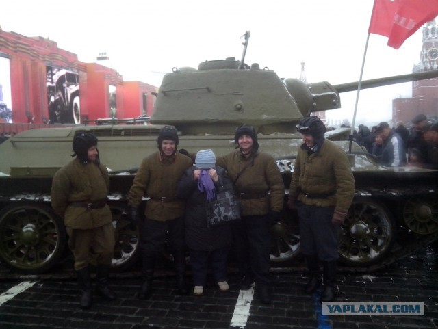 В Москве прошел торжественный марш в честь парада 7 ноября 1941 года