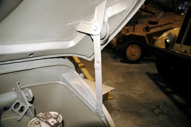 Жук-плавунец: тест-драйв Volkswagen Type 166 Schwimmwagen