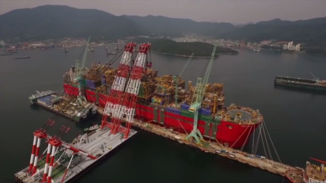 Как выглядит самое большое судно в мире