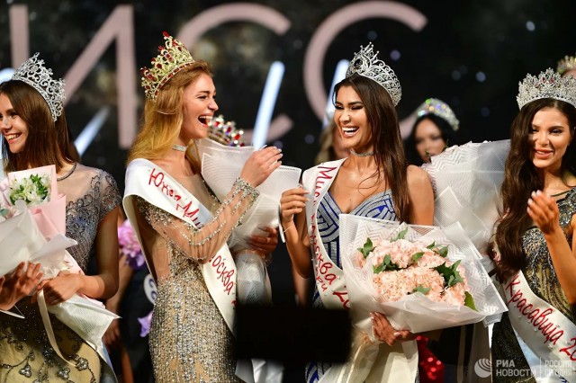 Корона для самой красивой: "Мисс Москва — 2021"