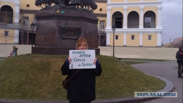 "Еда для свиней": в Барнауле мама школьника проверила питание в столовой