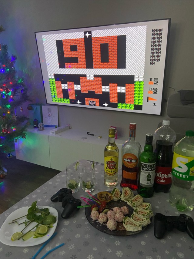 Приставке Денди исполнилось 30 лет. А те мальчишки, которые в 90-х играли в Марио и Танчики, уже сами взрослые дядьки