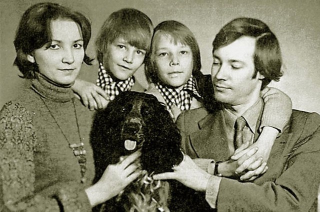 Семейные фотографии известных людей
