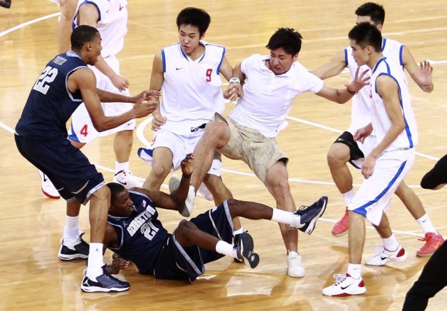 Жесткий баскетбол: китайцы против американцев