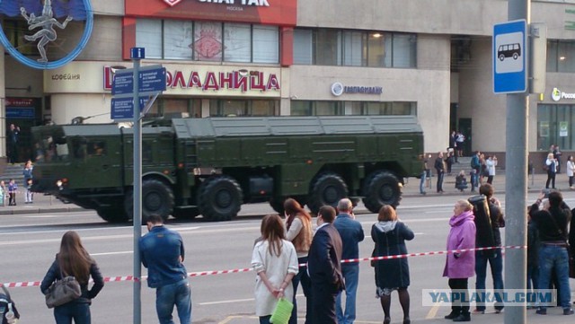 Как я не попал домой, но не пожалел. По Пресне танки грохотали!