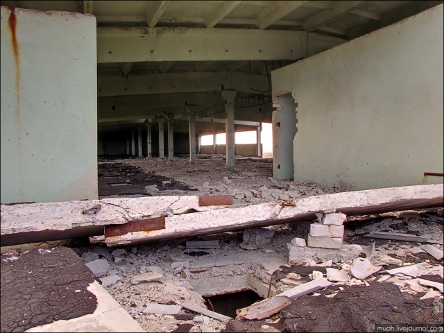 Заброшенный элеватор в Рудкино