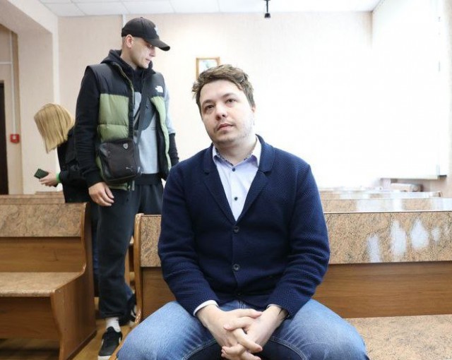 Экс-главред Telegram-канала «Нехта» Роман Протасевич приговорён к 8 годам колонии