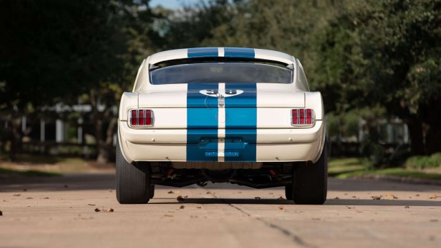 60 лет Shelby Mustang. Красивых автофото пост к юбилею