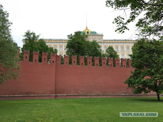 Экскурсия вокруг Московского Кремля