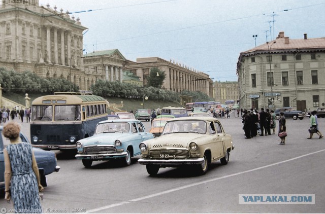 Колоризация черно-белых фото.