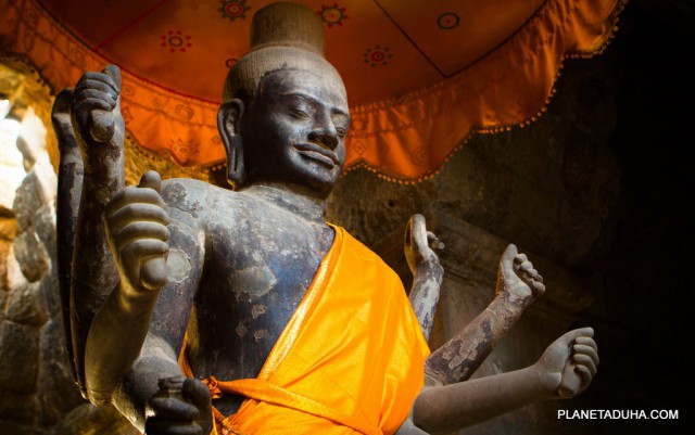 Анкор-Ват, Камбоджа - самый большой храм в мире