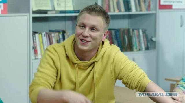 Жильцы дома нашли остроумную управу на хамоватого "мажора"