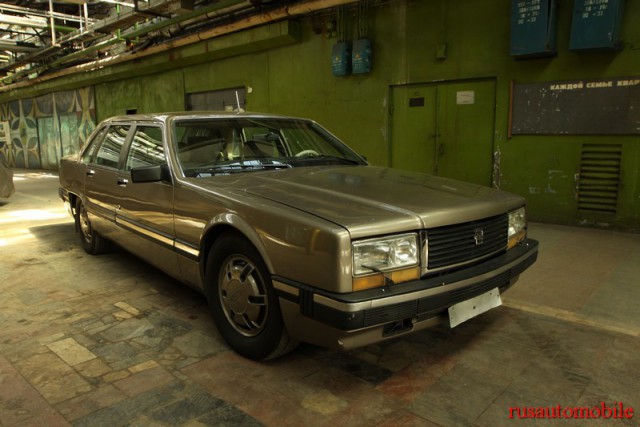 История создания ЗИЛ 4102 "Мишка" и "Райка"