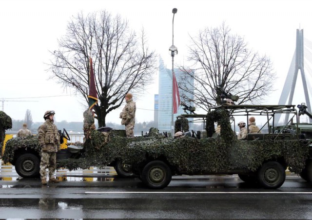 Военный парад в Риге 18 ноября 2016 года