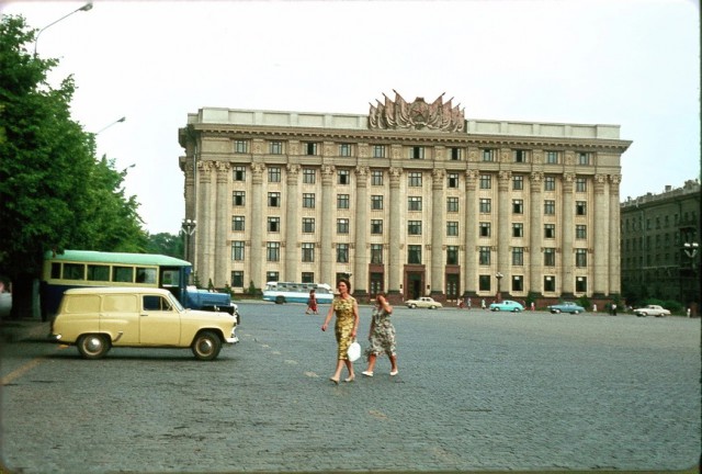 Кадры из автомобильной жизни СССР