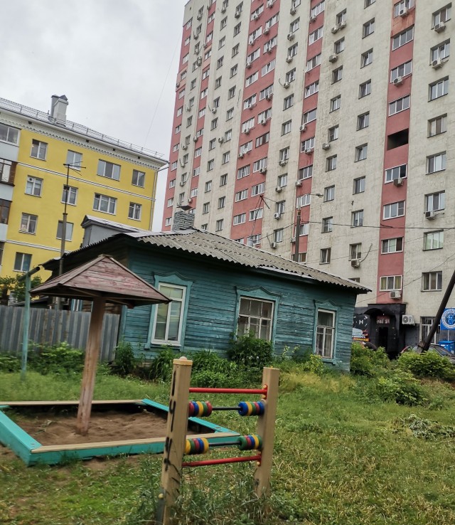 Отличный вид из новостройки! Или упрямый польский фермер