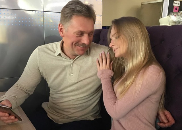 Где работает дочь пресс-пескова
