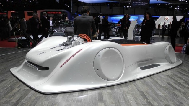 Игра на ЯПе: Угадай АВТО-8