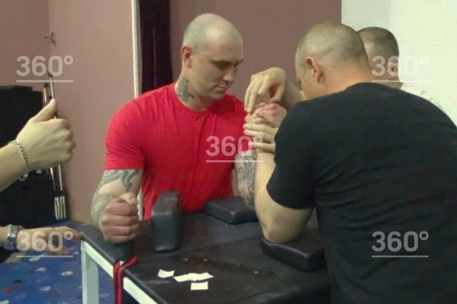 «Ну че ты, ****? Страшно?»: заключенные сняли на видео пытки сокамерника в Ногинске