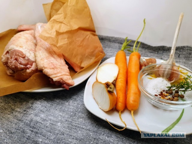 Утка под грибами.