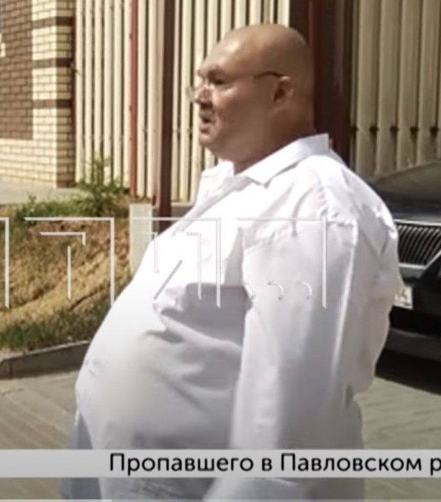 Застройщик заваривает двери в домах, чтобы выгнать покупателей, которых объявили захватчиками