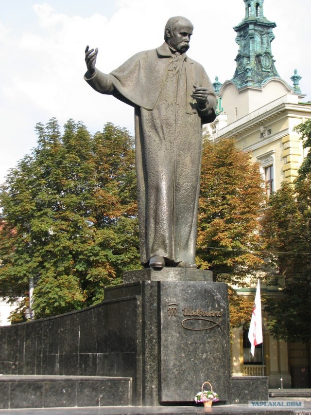 Славный город Львов