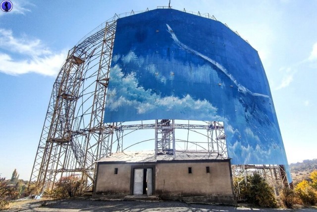 Заброшенная наука СССР: Недостроенный конденсатор солнечной энергии в горах