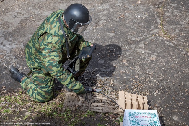 Уличный бой в городе