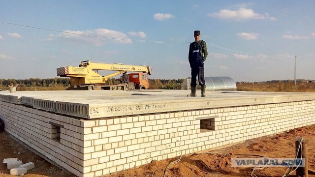 Строительсво дома 12м на 12м из кирпича и пеноблоков.часть 1
