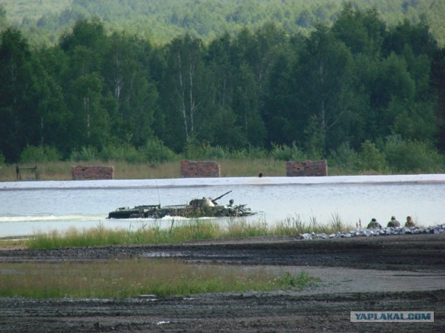 Выставка военной техники в Нижнем Тагиле, 10 фото