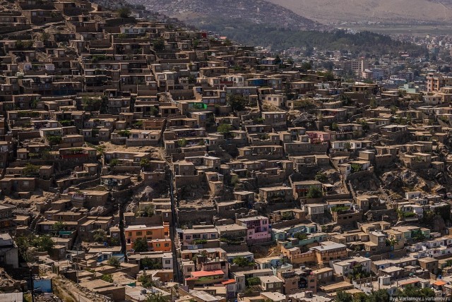 Кабул, Афганистан: "фавелы", граффити и велодорожки