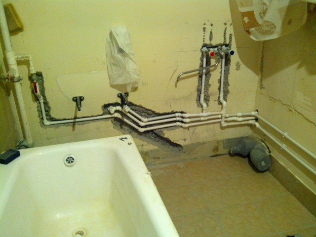 Небольшой любительский ремонт ванной комнаты