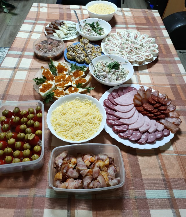 Хвастаемся столами?