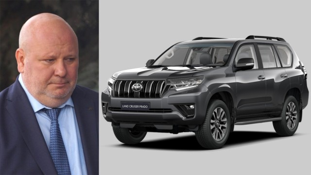 В Саратове бюджетное учреждение "передумало" закупать два Land Cruiser за 18,2 млн