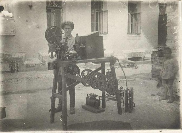 Фотографии из прошлого нашей страны - 39