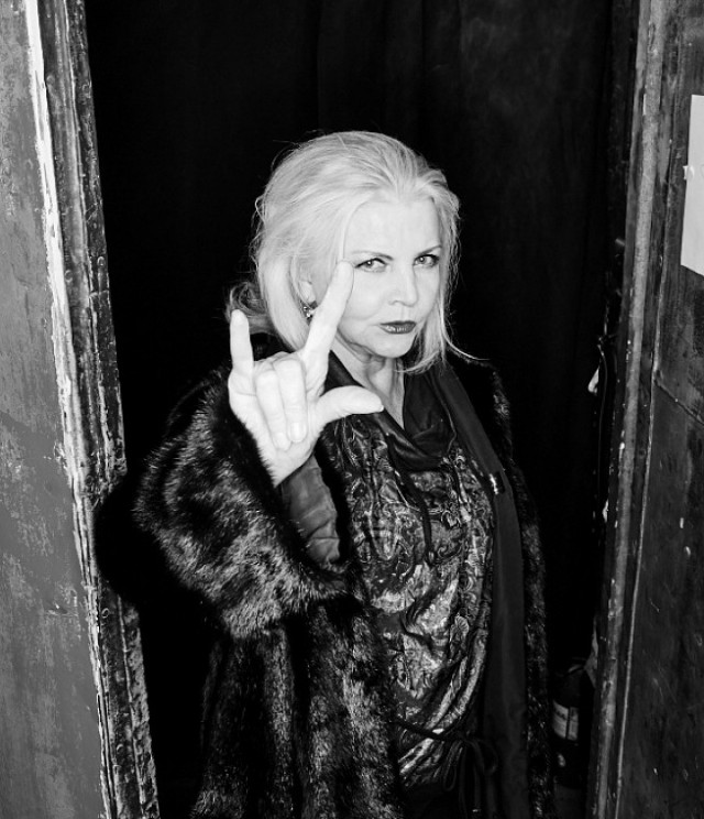 Галя из «Иронии судьбы»: Как актрисе удалось пережить потерю близких и вернуться в кино после 60