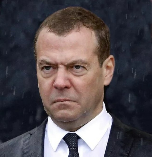 Несколько цитат из несвежего утреннего Дмитрия Анатольича: