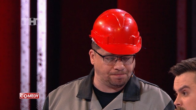 Строители Мариуполя остались без зарплат за восстановление города