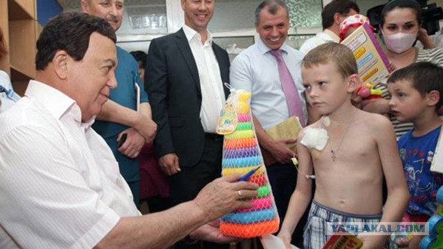 Ёлочка желаний...чьих?
