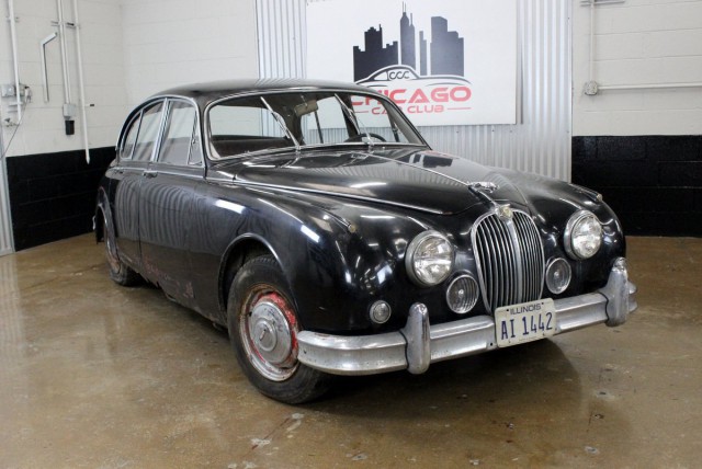 Купил дом, а в сарае обнаружил уникальный Jaguar Mk II из первой выпущенной тысячи