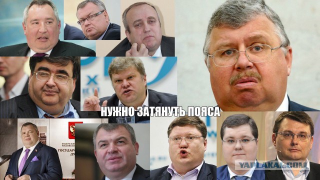 Советник президента рекомендовал избавляться от долларов