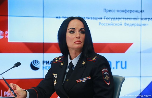 Актрису Кожевникову оскорбили генеральские погоны телеведущей-помощницы главы МВД. «Хорошо, что мой дед этого не видит»