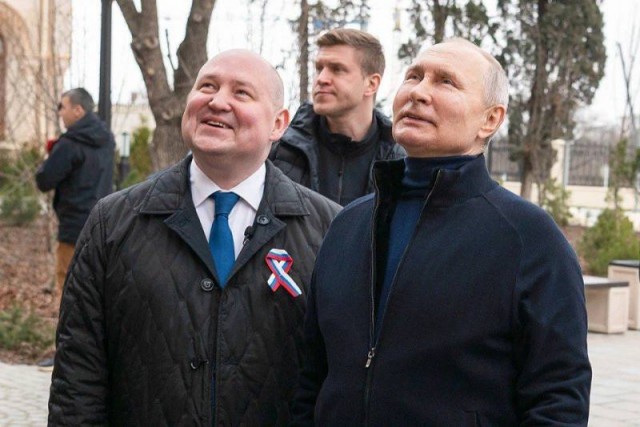 Путин съездил в Мариуполь