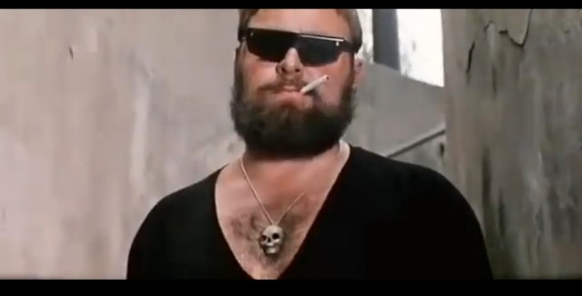 А я бы кирпичей отложил