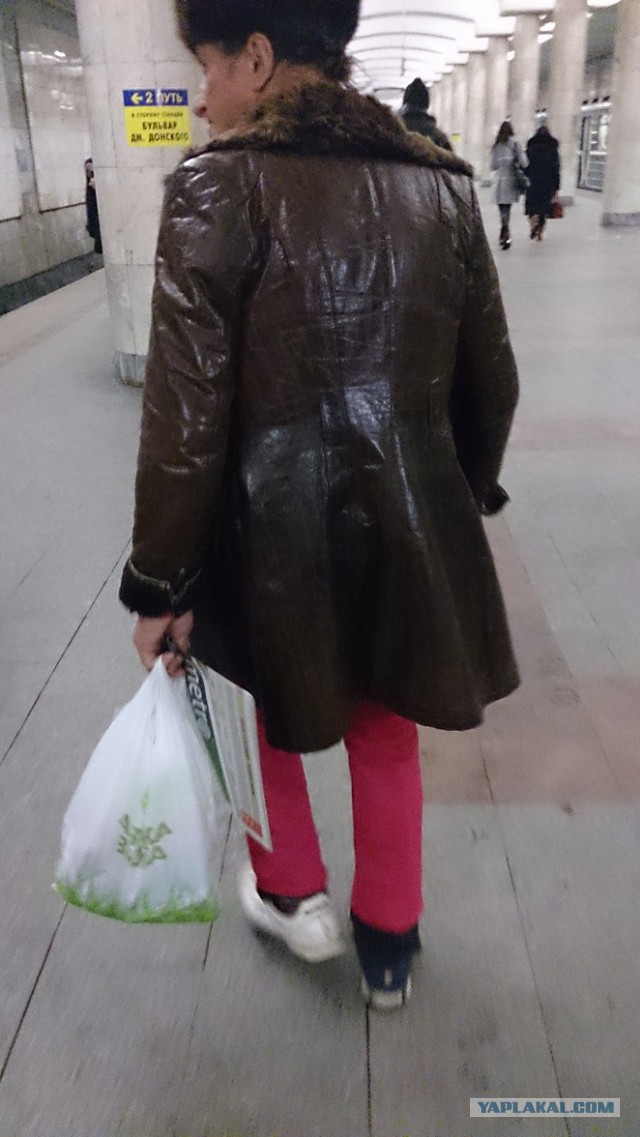 Странные люди в метро